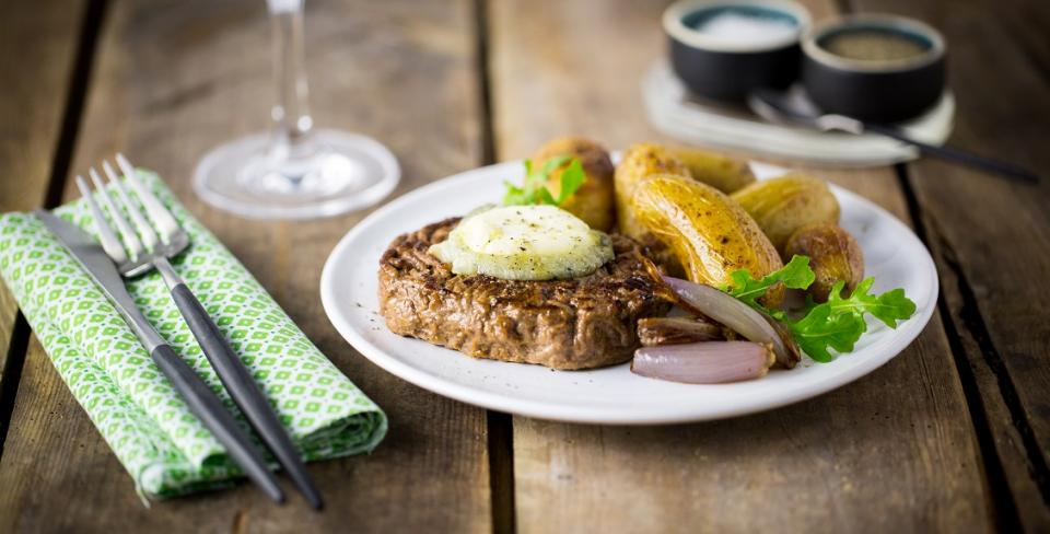 Recette steak fromager, grenailles et échalotes rôties