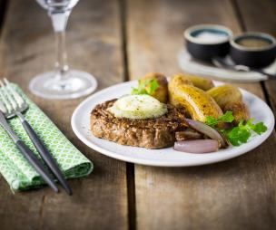 Recette steak fromager, grenailles et échalotes rôties