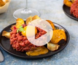 Recette Tartare de bœuf, chips de panais et patate douce